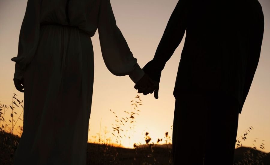 a true relationship is two imperfect people refusi - tymoff